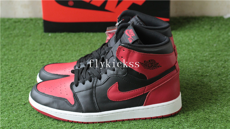 Air Jordan 1 Retro OG High Bred Black Red